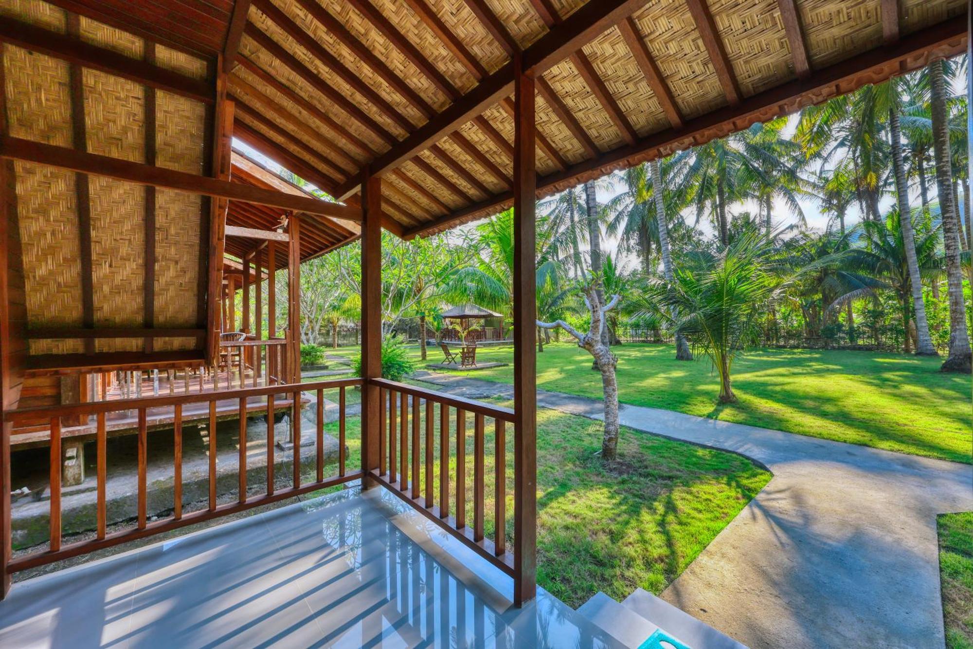 Puri Yalus Bungalow Toyapakeh Habitación foto