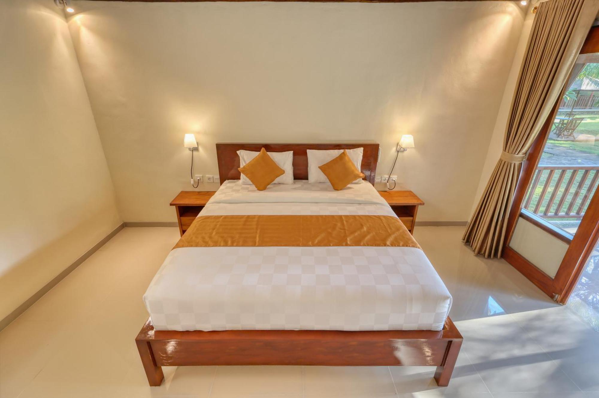 Puri Yalus Bungalow Toyapakeh Habitación foto