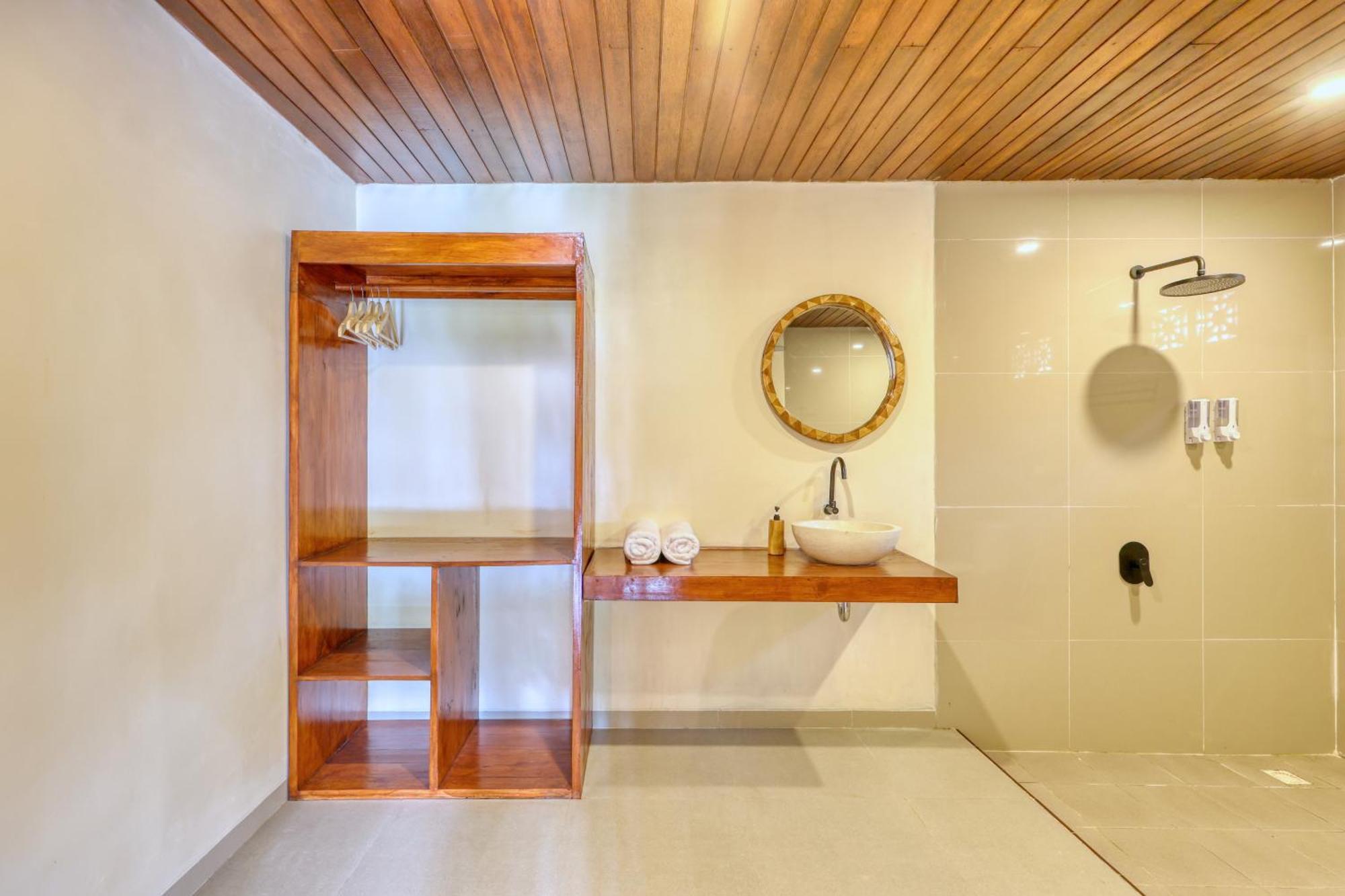 Puri Yalus Bungalow Toyapakeh Habitación foto